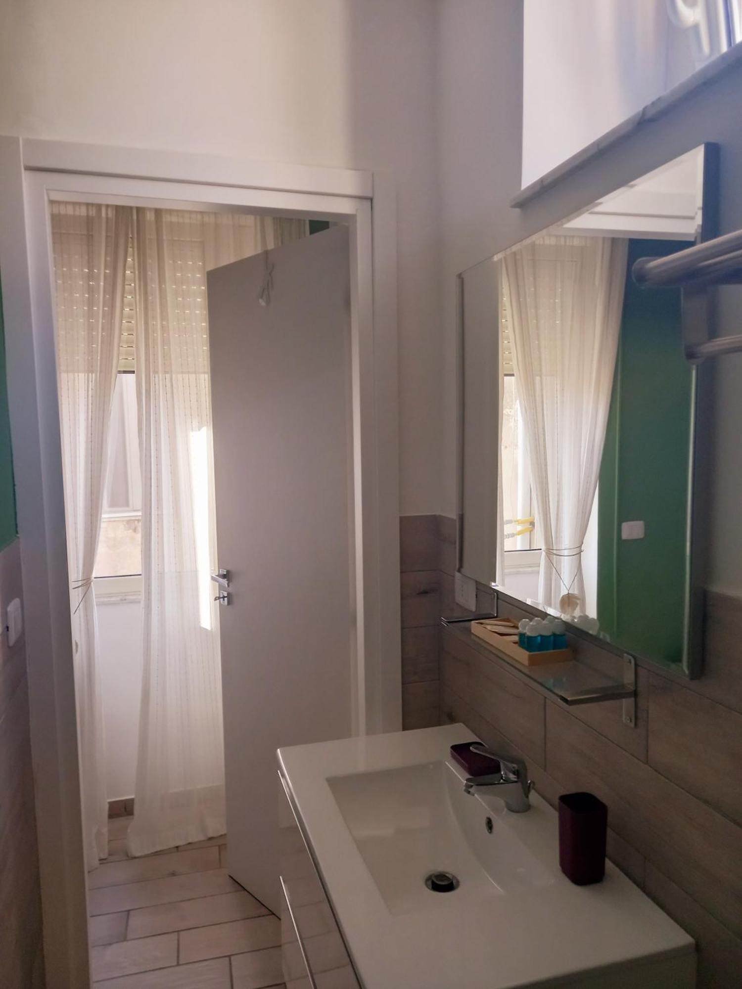 Chez Bois - Suite Apartment Capodimonte เนเปิลส์ ภายนอก รูปภาพ